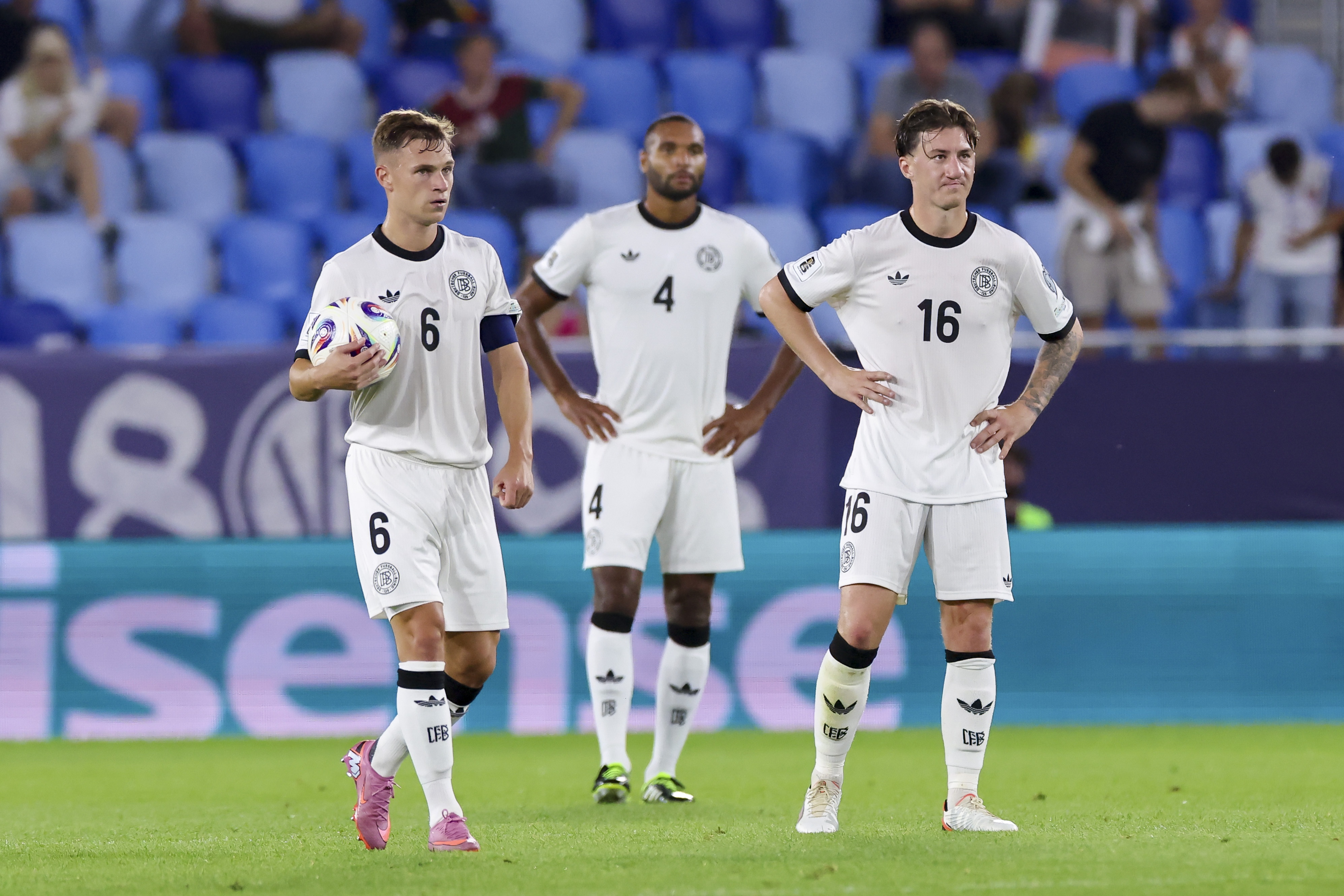 天津大爷玩,转滑冰,网友一片赞,皇冠,Crown,皇冠官网,皇冠体育官网,皇冠体育下载,皇冠APP